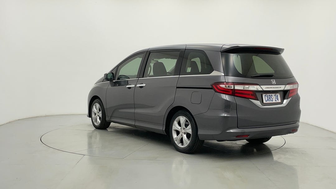 Left Back Diagonal (45- Degree) View