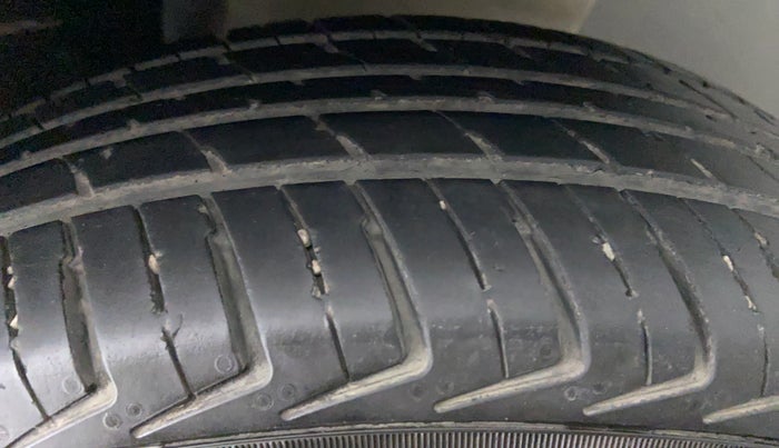 2021 Maruti New Wagon-R LXI CNG 1.0 L, CNG, Manual, 16,396 km, Left Rear Tyre Tread