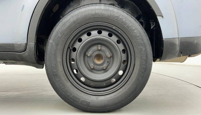 2014 Mahindra XUV500 W6 4X2, Diesel, Manual, 1,67,455 km, Left Rear Wheel