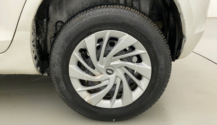 2014 Maruti Swift VXI, Petrol, Manual, 35,083 km, Left Rear Wheel