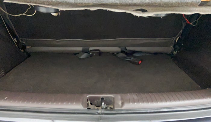 2010 Hyundai Santro Xing GLS, Petrol, Manual, 75,102 km, Boot Inside View