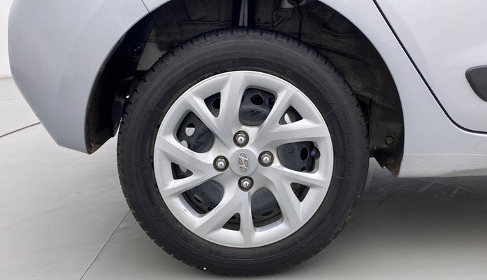2018 Hyundai Grand i10 MAGNA 1.2 KAPPA VTVT, Petrol, Manual, 36,703 km, Right Rear Wheel