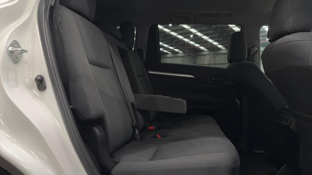 2019 Toyota Kluger Gx (4x2), Automatic, 95295 km, Right Side Rear Door Cabin View