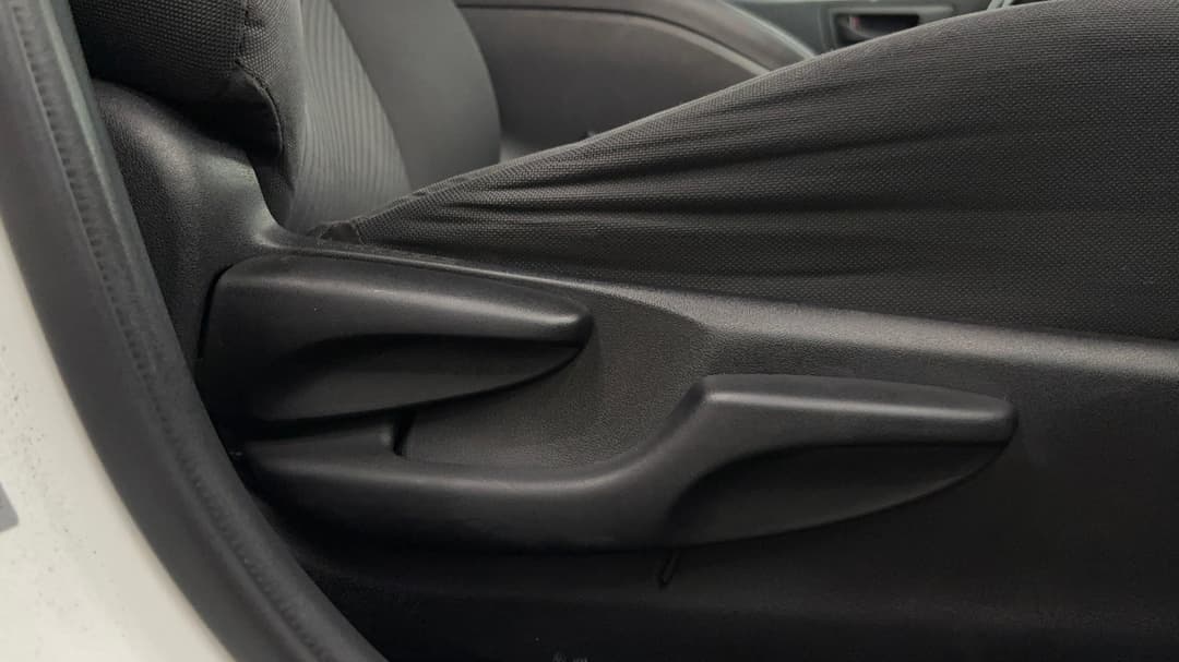 2019 Toyota Kluger Gx (4x2), Automatic, 95295 km, Drivers Side Adjustment Panel