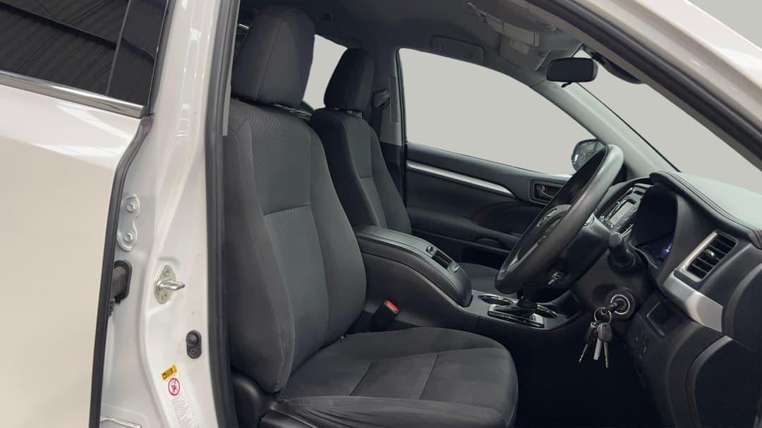 2019 Toyota Kluger Gx (4x2), Automatic, 95295 km, Right Side Front Door Cabin View