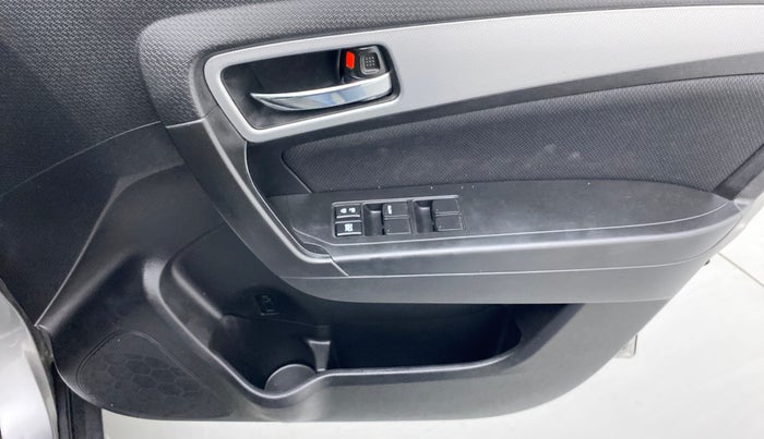 2020 Maruti Vitara Brezza ZXI+ AT SHVS, Petrol, Automatic, 20,479 km, Driver Side Door Panels Control
