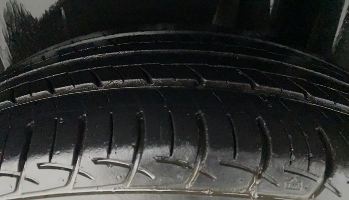 2018 Maruti Ciaz DELTA AT 1.5 SHVS PETROL, Petrol, Automatic, 39,325 km, Left Rear Tyre Tread