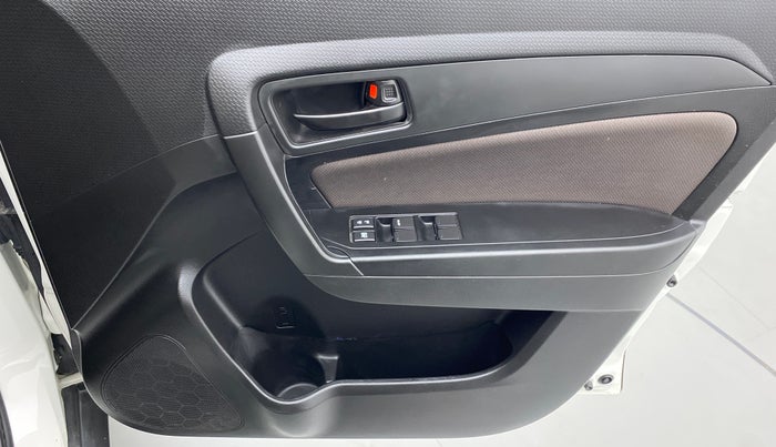 2022 Toyota URBAN CRUISER MID GRADE MT, Petrol, Manual, 1,954 km, Driver Side Door Panels Control