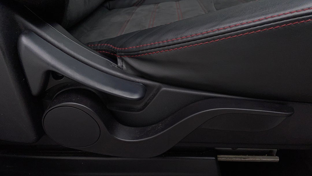 2019 Mitsubishi ASX Ls (2wd), Automatic, 97165 km, Drivers Side Adjustment Panel