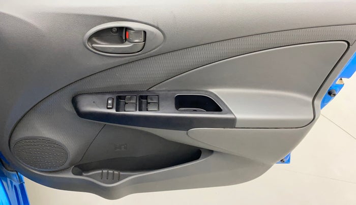 2012 Toyota Etios Liva G, Petrol, Manual, 69,521 km, Driver Side Door Panels Control