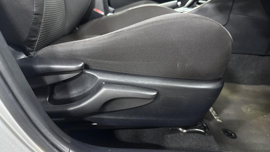2016 Toyota Corolla Ascent Sport, Automatic, 99569 km, Drivers Side Adjustment Panel