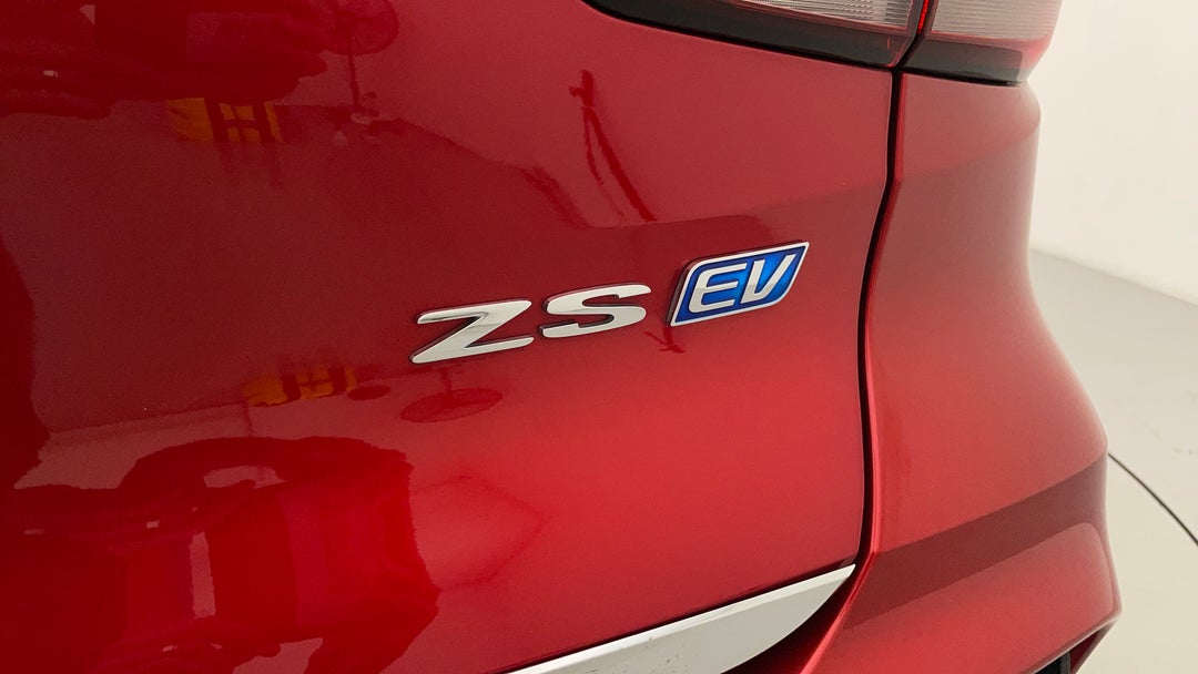 2023 MG ZS EV Essence, Automatic, 36862 km, Badge (Boot Right Side)