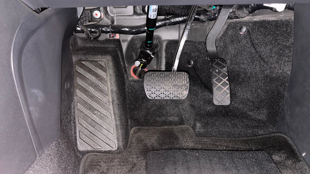 2023 MG ZS EV Essence, Automatic, 36862 km, Pedals and Footmat