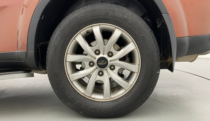 2019 Mahindra XUV500 W9, Diesel, Manual, 57,814 km, Left Rear Wheel