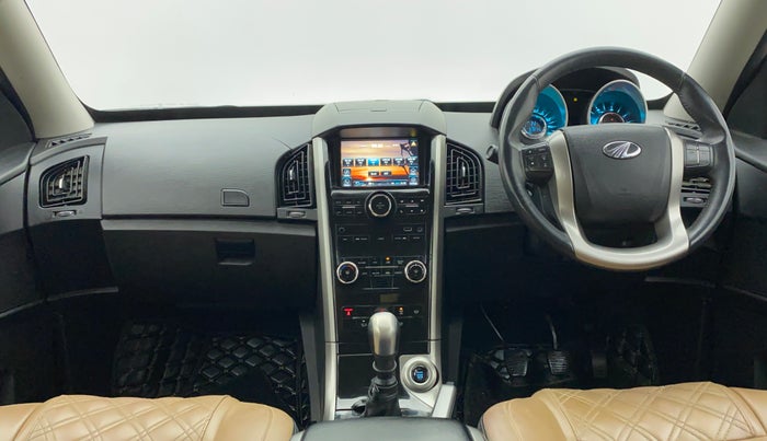 2019 Mahindra XUV500 W9, Diesel, Manual, 57,814 km, Dashboard