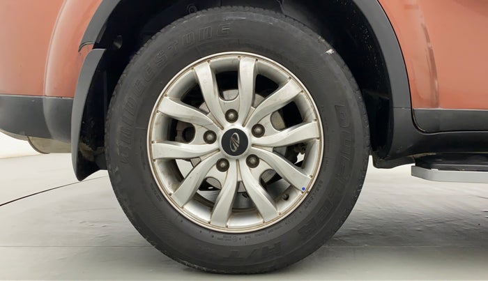 2019 Mahindra XUV500 W9, Diesel, Manual, 57,814 km, Right Rear Wheel
