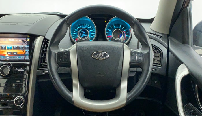 2019 Mahindra XUV500 W9, Diesel, Manual, 57,814 km, Steering Wheel Close Up