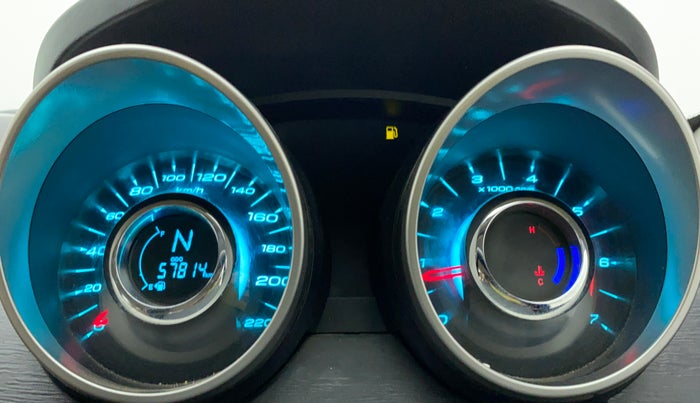 2019 Mahindra XUV500 W9, Diesel, Manual, 57,814 km, Odometer Image