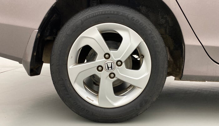 2016 Honda City V MT PETROL, Petrol, Manual, 85,175 km, Right Rear Wheel