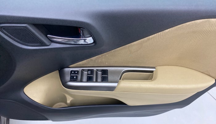 2016 Honda City V MT PETROL, Petrol, Manual, 85,175 km, Driver Side Door Panels Control