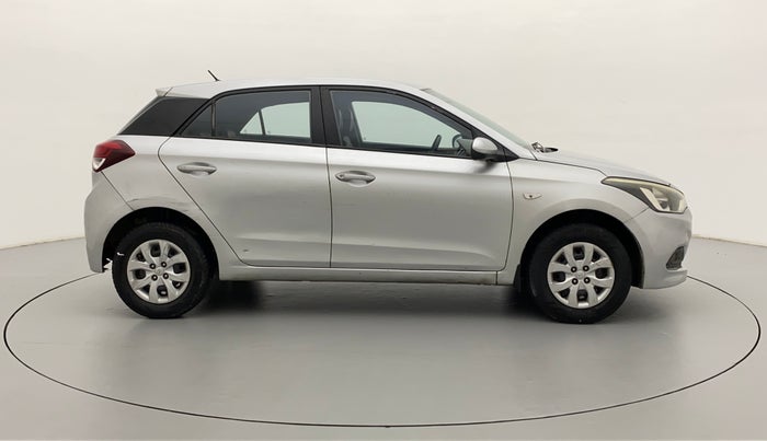 2015 Hyundai Elite i20 MAGNA 1.2, Petrol, Manual, 1,00,208 km, Right Side View
