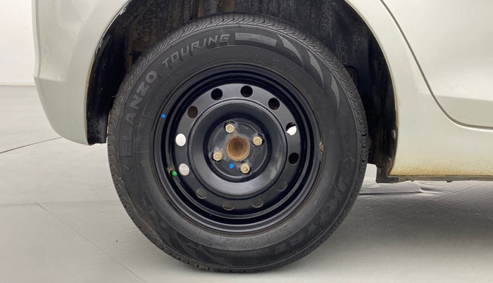 2012 Maruti Swift VXI D, Petrol, Manual, 45,695 km, Right Rear Wheel