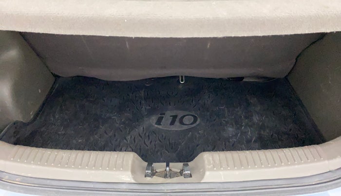 2011 Hyundai i10 MAGNA 1.2, Petrol, Manual, 65,624 km, Boot Inside