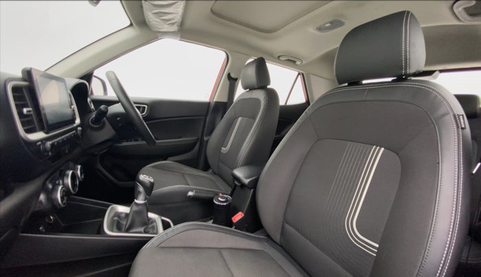 2019 Hyundai VENUE 1.0L Turbo GDI SX(O) MT, Petrol, Manual, 14,755 km, Right Side Front Door Cabin