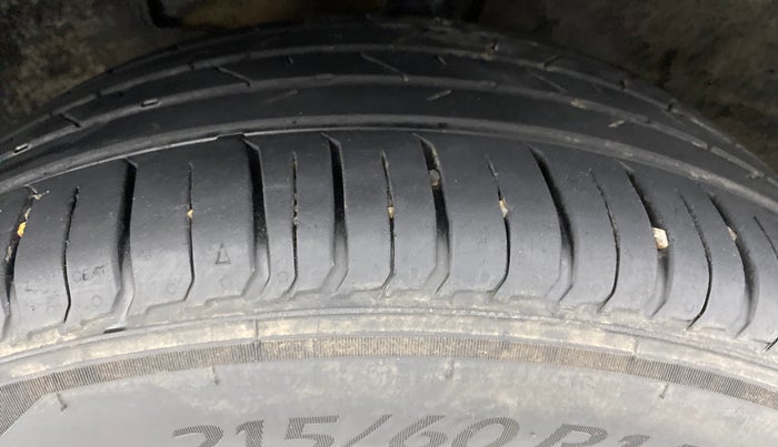 2019 Hyundai VENUE 1.0L Turbo GDI SX(O) MT, Petrol, Manual, 14,755 km, Left Front Tyre Tread