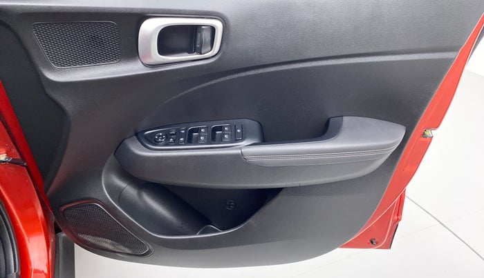 2019 Hyundai VENUE 1.0L Turbo GDI SX(O) MT, Petrol, Manual, 14,755 km, Driver Side Door Panels Control