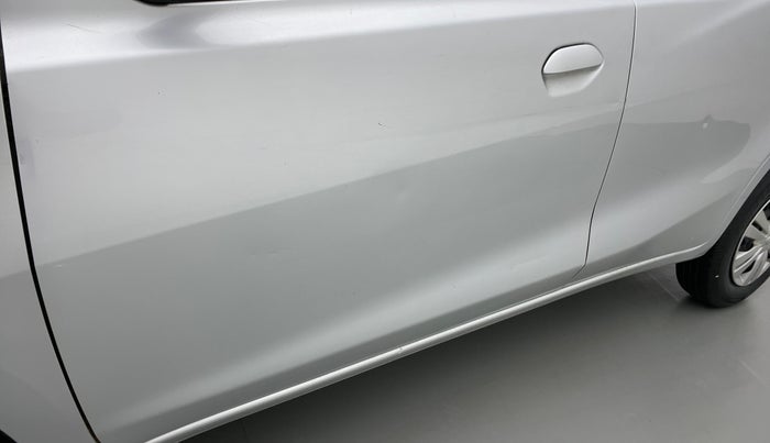 2015 Datsun Go T, Petrol, Manual, 56,808 km, Front passenger door - Minor scratches