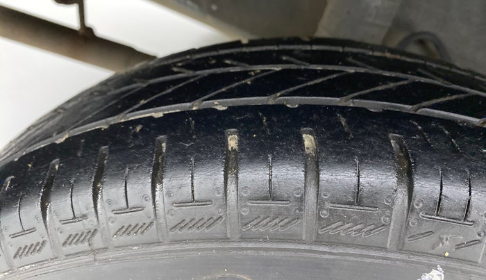2015 Datsun Go T, Petrol, Manual, 56,808 km, Right Rear Tyre Tread