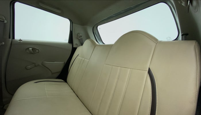 2015 Datsun Go T, Petrol, Manual, 56,808 km, Right Side Rear Door Cabin