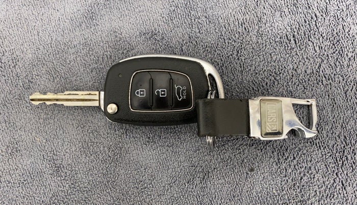 2015 Hyundai Elite i20 SPORTZ 1.2, Petrol, Manual, 39,402 km, Key Close Up