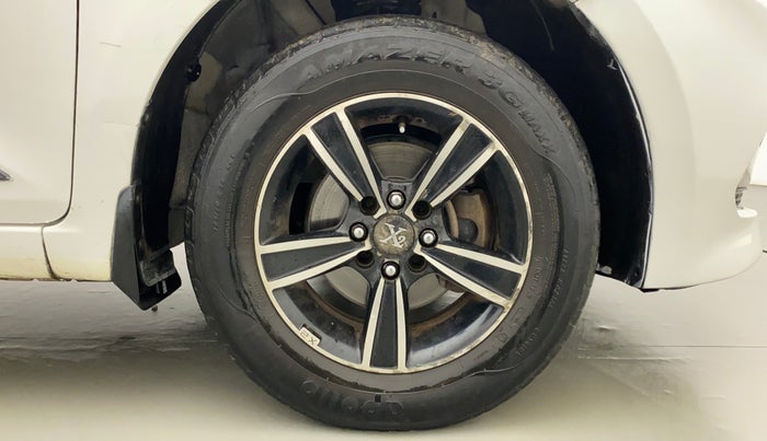 2015 Hyundai Elite i20 SPORTZ 1.2, Petrol, Manual, 39,402 km, Right Front Wheel