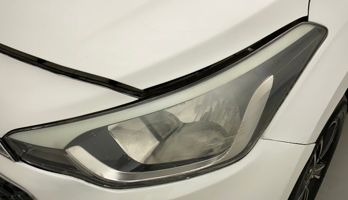 2015 Hyundai Elite i20 SPORTZ 1.2, Petrol, Manual, 39,402 km, Left headlight - Minor scratches