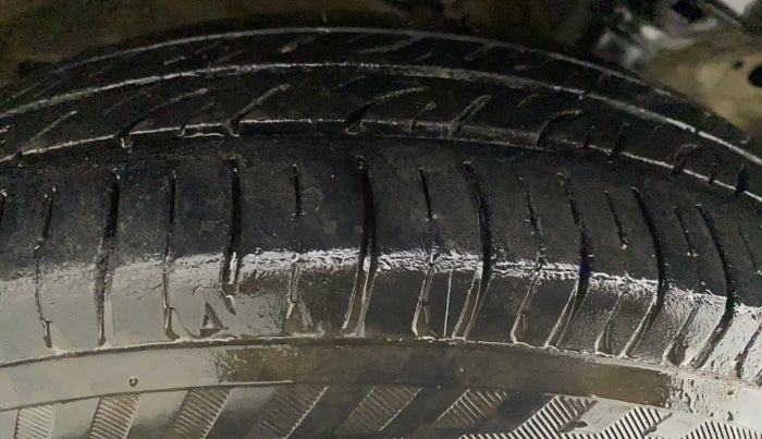 2015 Maruti Wagon R 1.0 LXI CNG, CNG, Manual, 66,028 km, Right Rear Tyre Tread