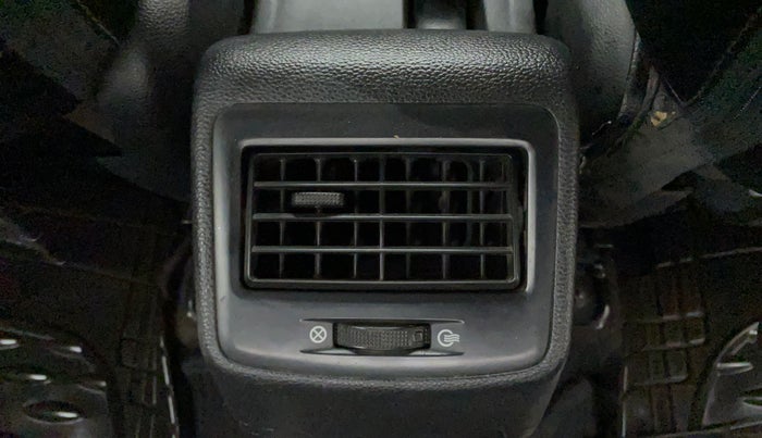 2013 Hyundai Grand i10 ASTA 1.2 KAPPA VTVT, Petrol, Manual, 23,886 km, Rear AC Vents
