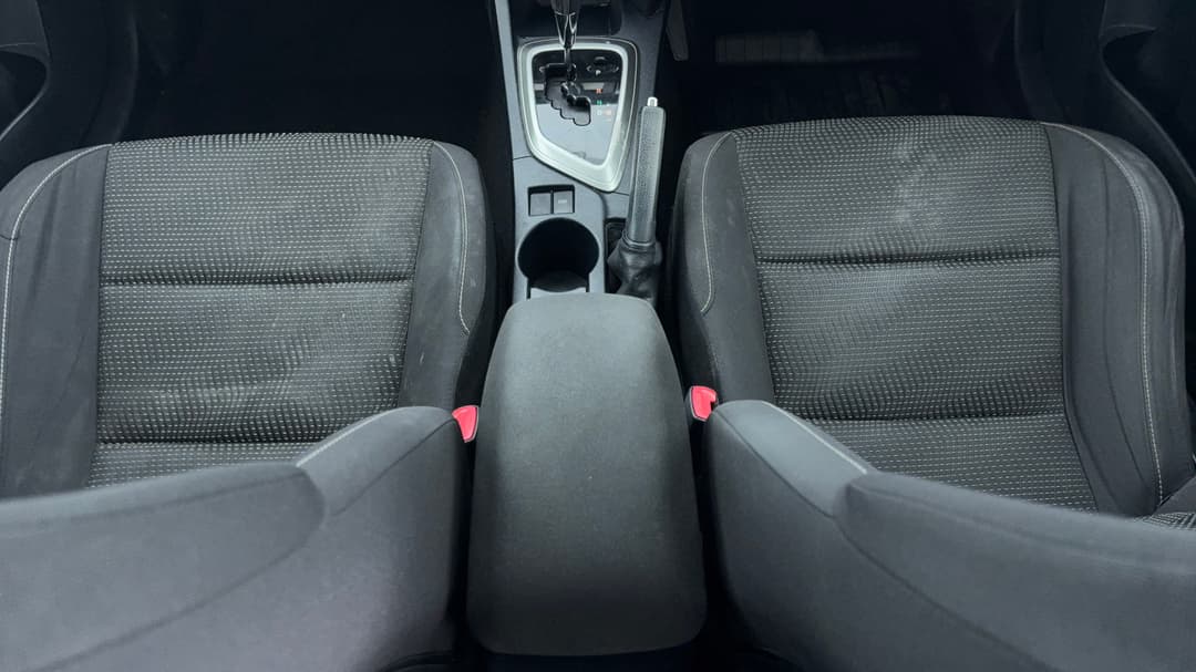 2015 Toyota Corolla Ascent Sport, Automatic, 70605 km, Center Console