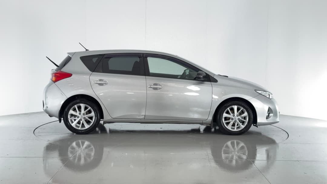 2015 Toyota Corolla Ascent Sport, Automatic, 70605 km, Right Side View