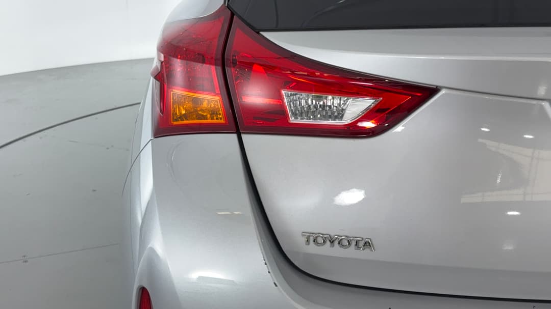 2015 Toyota Corolla Ascent Sport, Automatic, 70605 km, Badge (Boot Left Side)