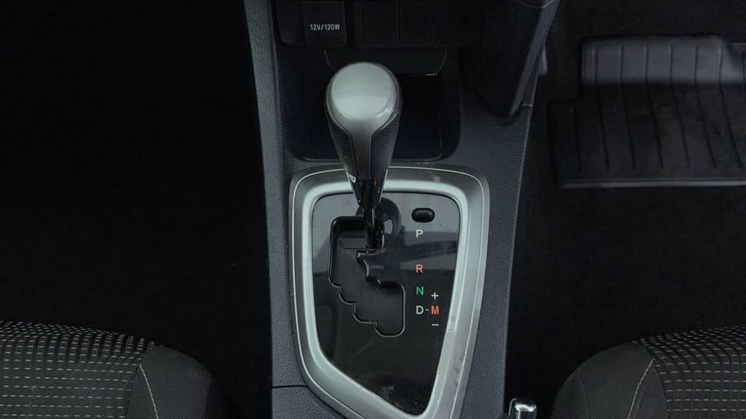 2015 Toyota Corolla Ascent Sport, Automatic, 70605 km, Gear Lever 