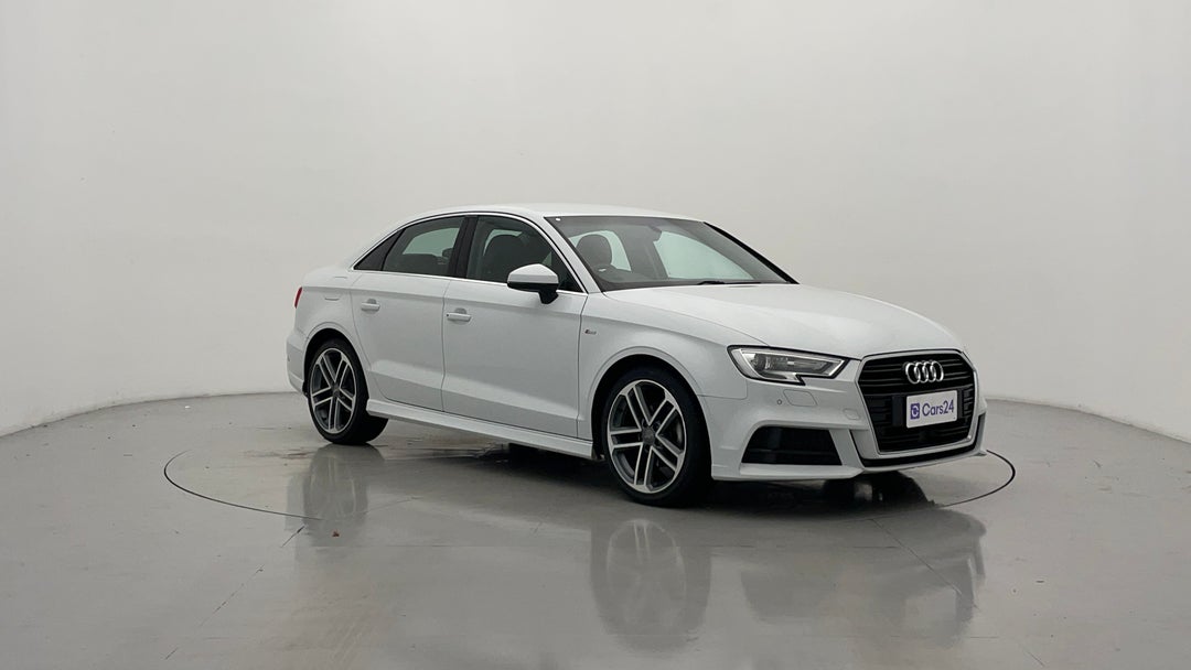 2020 Audi A3 35 Tfsi (1.4 Tfsi), Automatic, 43945 km, Right Front Diagonal (45- Degree) View
