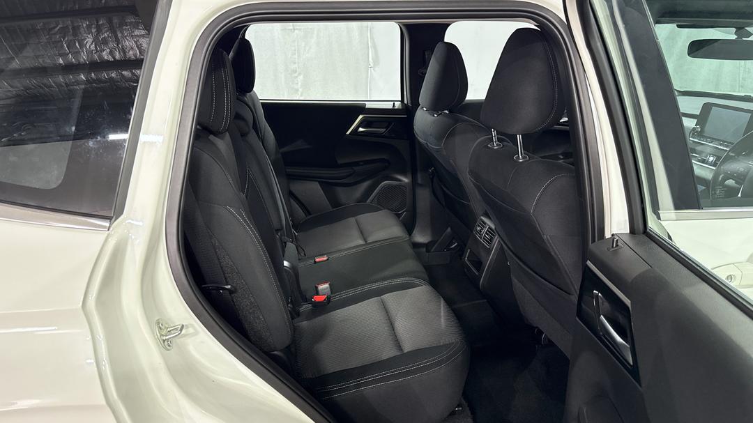 2024 Mitsubishi Outlander Es 5 Seat (2WD), Automatic, 23762 km, Right Side Rear Door Cabin View