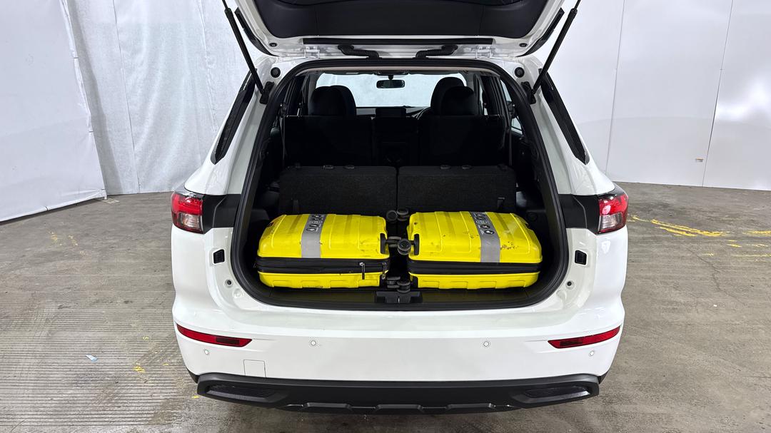 2024 Mitsubishi Outlander Es 5 Seat (2WD), Automatic, 23762 km, Boot Inside View with Luggage
