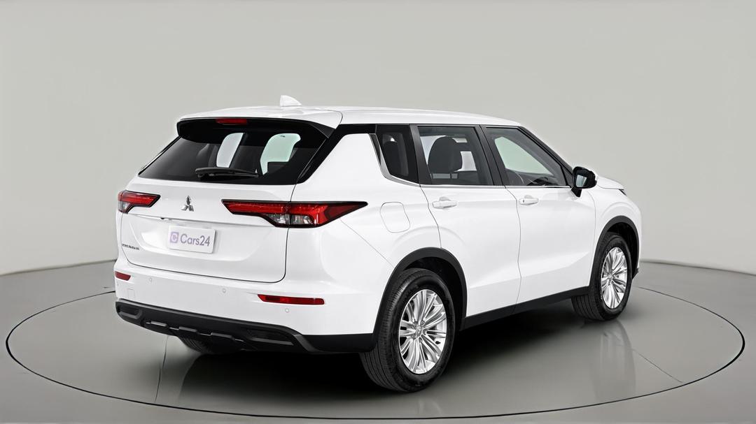 2024 Mitsubishi Outlander Es 5 Seat (2WD), Automatic, 23762 km, Right Back Diagonal (45- Degree) View