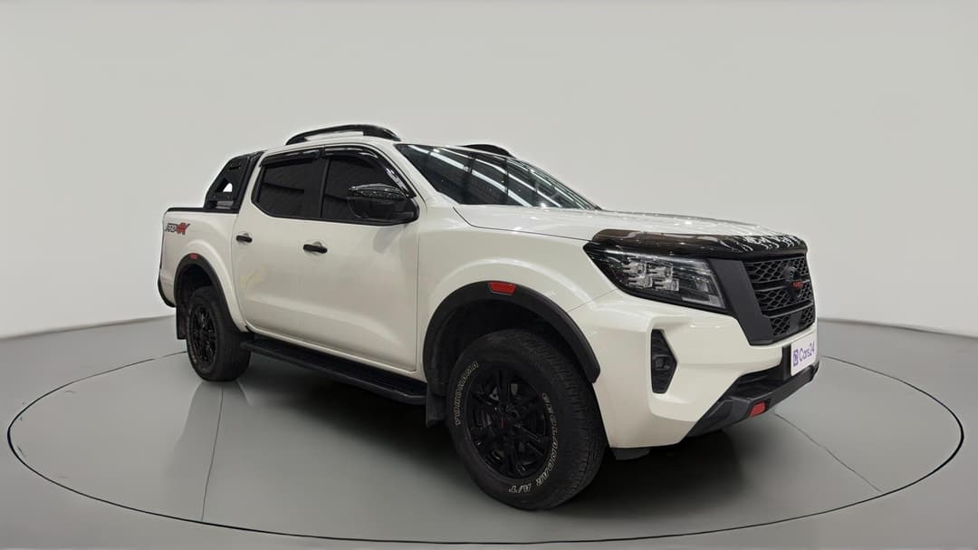 2024 Nissan Navara Pro-4x (4x4), Automatic, 23591 km, Right Front Diagonal (45- Degree) View
