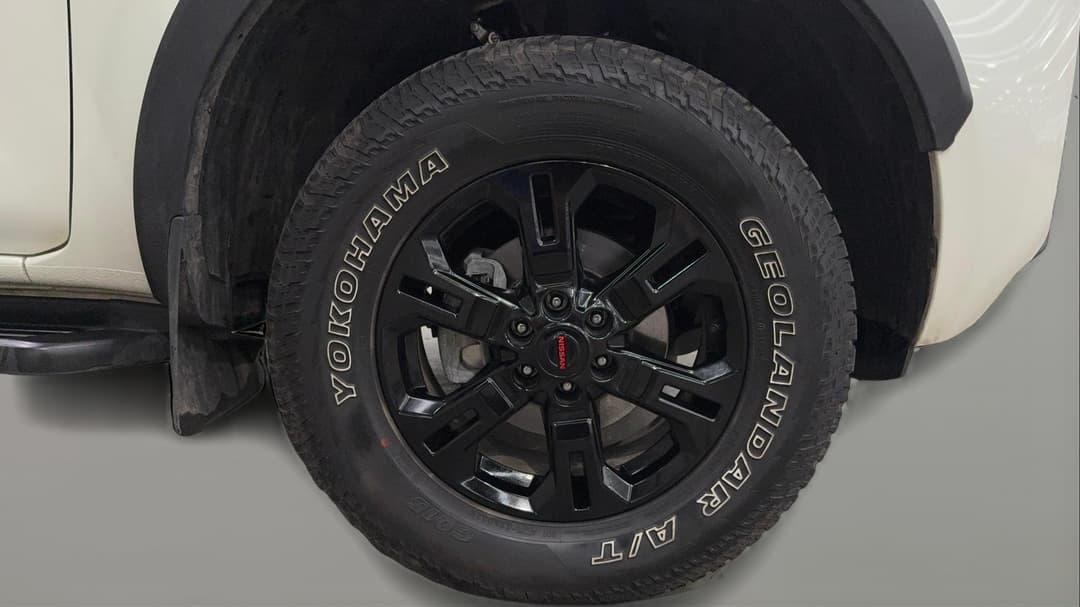 2024 Nissan Navara Pro-4x (4x4), Automatic, 23591 km, Right Front Wheel