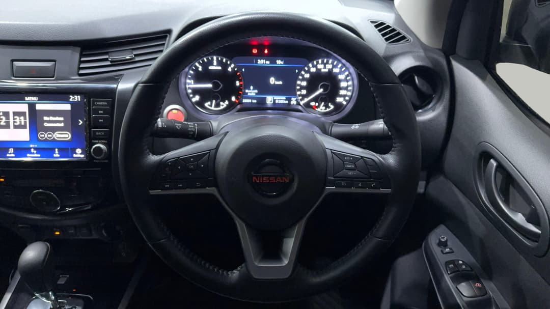 2024 Nissan Navara Pro-4x (4x4), Automatic, 23591 km, Steering Wheel Close-up