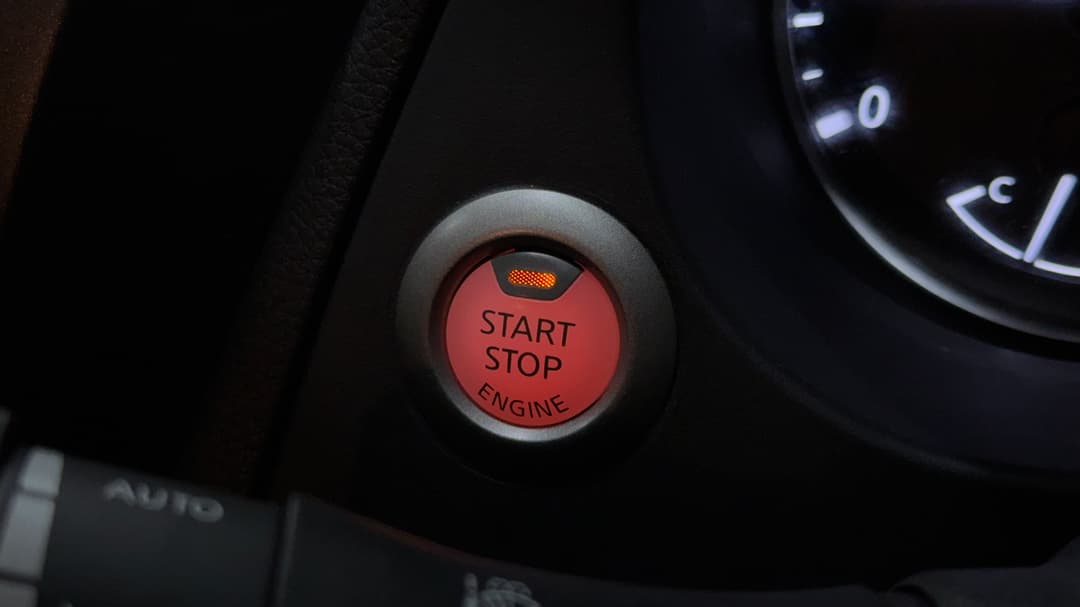 2024 Nissan Navara Pro-4x (4x4), Automatic, 23591 km, Keyless / Button Start